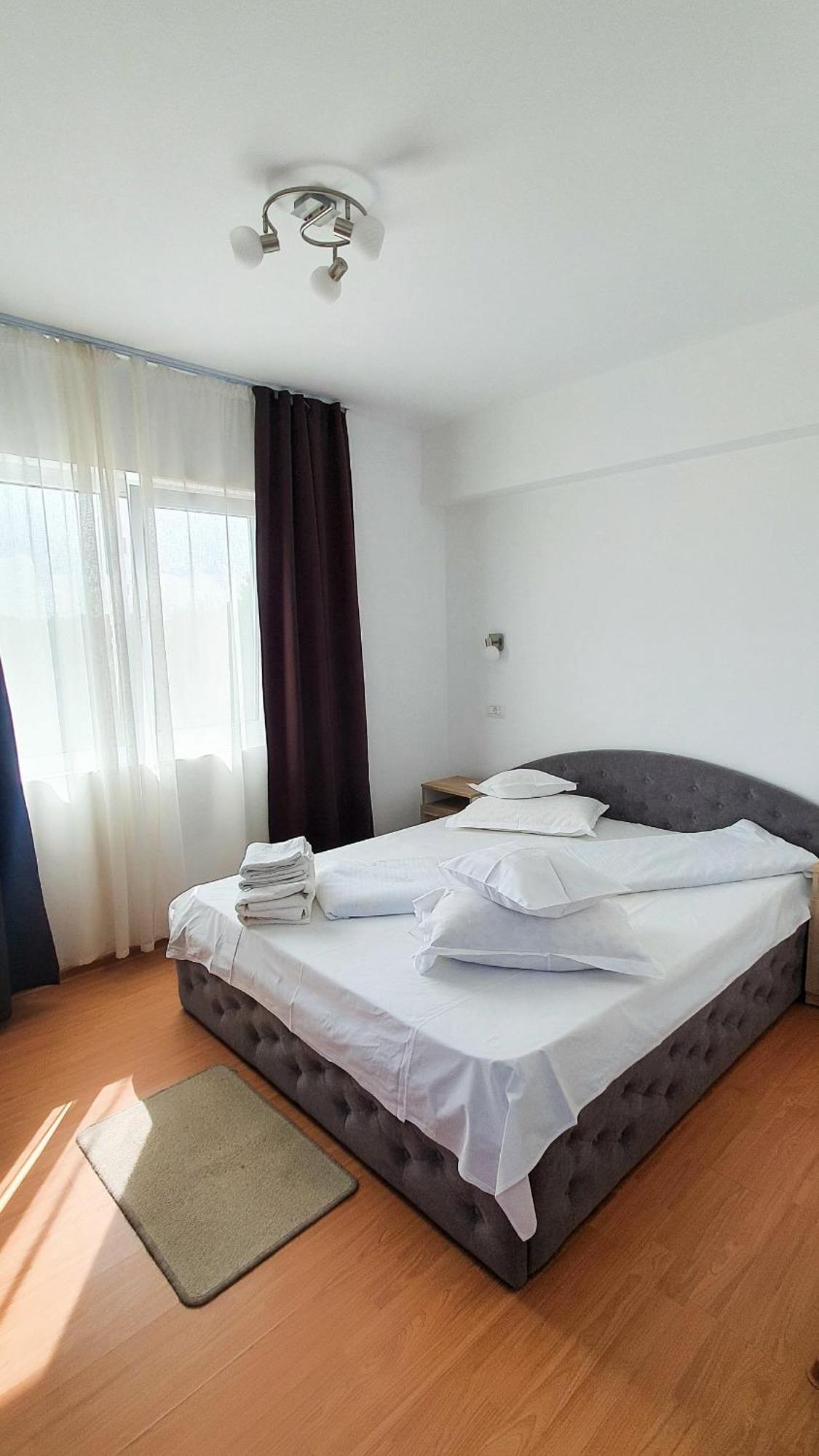 Cameră dublă cu balcon